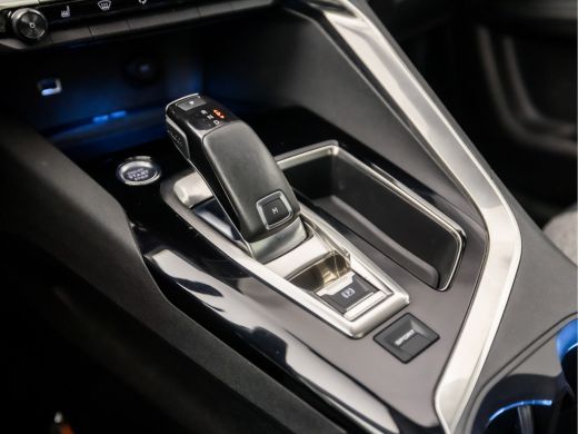 Peugeot 5008 1.2 PureTech Deluxe 7 Persoons Automaat (PANORAMADAK, APPLE CARPLAY, MEMORY SEATS, LEDER, STOELVE... ActivLease financial lease