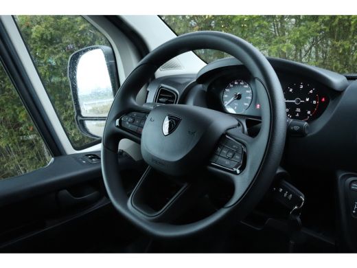 Peugeot Boxer 2.2 BlueHDi 180 S&S L3H2 3.5t Zwaar HD Automaat | Carplay | PDC | Navigatie | Camera | Airco | Sn... ActivLease financial lease