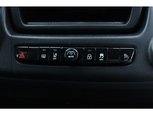 Peugeot Boxer 2.2 BlueHDi 180 S&S L3H2 3.5t Zwaar HD Automaat | Carplay | PDC | Navigatie | Camera | Airco | Sn... ActivLease financial lease