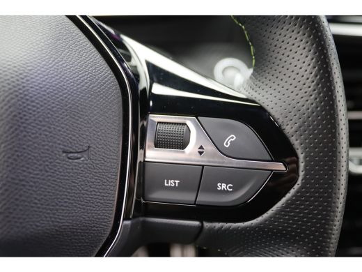 Peugeot e-2008 EV GT 54 kWh | 11 kW lader | Achterbank in delen neerklapbaar | Achterspoiler ActivLease financial lease