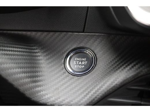 Peugeot e-2008 EV GT 54 kWh | 11 kW lader | Achterbank in delen neerklapbaar | Achterspoiler ActivLease financial lease