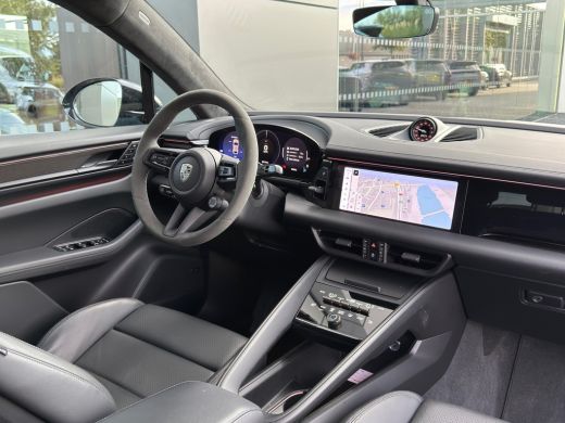 Porsche Macan Turbo 100 kWh | Lederen bekleding | Lichtmetalen velgen 22" | Multimedia scherm passagier ActivLease financial lease