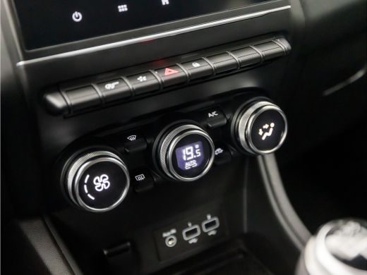 Renault Captur 1.0 TCe 90 Intens Sport (VIRTUAL COCKPIT, APPLE CARPLAY, GROOT NAVI, CLIMATE, LEDER, CAMERA, SPOR... ActivLease financial lease