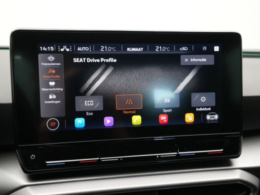 Seat Leon 1.5 TSI FR Launch Edition Navigatie Sideassist Stoelverwarming Parkassist Carplay 245 ActivLease financial lease