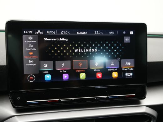 Seat Leon 1.5 TSI FR Launch Edition Navigatie Sideassist Stoelverwarming Parkassist Carplay 245 ActivLease financial lease