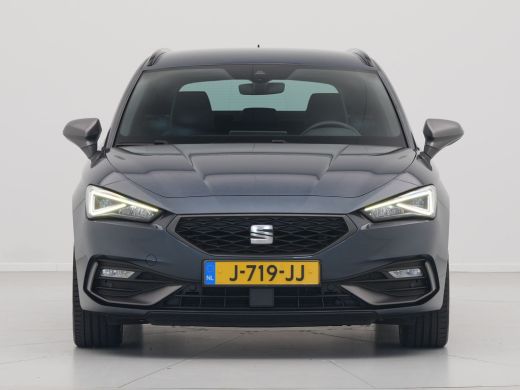 Seat Leon 1.5 TSI FR Launch Edition Navigatie Sideassist Stoelverwarming Parkassist Carplay 245 ActivLease financial lease