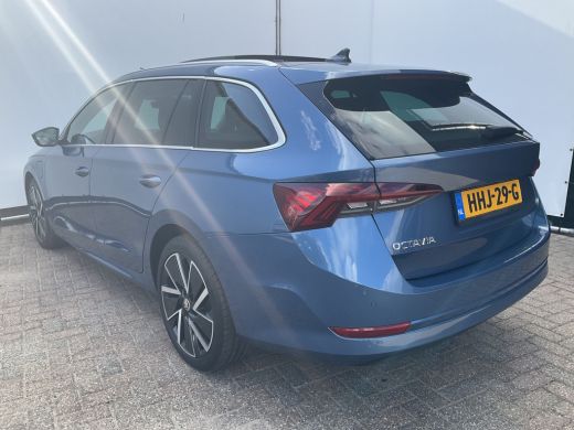 Skoda Octavia Combi 1.4 TSI iV PHEV Business Edition Plus Pano.dak Stoel/Stuur verw. ActivLease financial lease