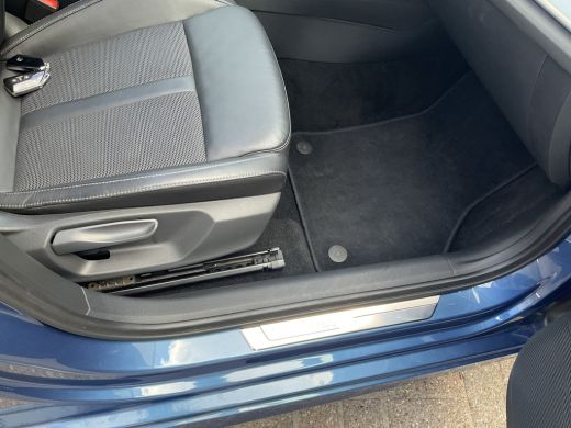 Skoda Octavia Combi 1.4 TSI iV PHEV Business Edition Plus Pano.dak Stoel/Stuur verw. ActivLease financial lease