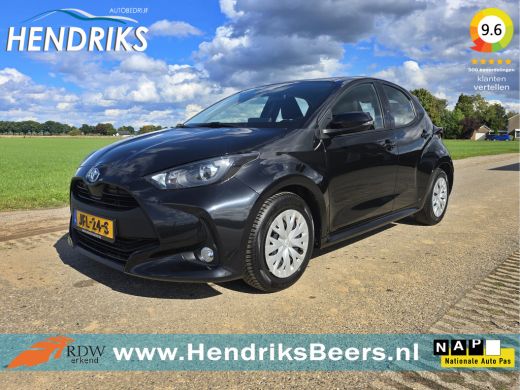 Toyota Yaris 1.5 Hybrid 115 Business - Euro 6 - 95 Pk - Navigatie - ParkeerCamera - AppleCarplay AndroidAuto Toyota Yaris 1.5 Hybrid 115 Business - Euro 6 - 95 Pk - Navigatie - ParkeerCamera - AppleCarplay AndroidAuto
