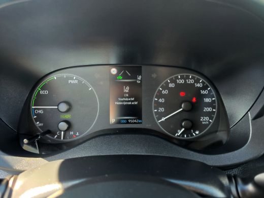 Toyota Yaris 1.5 Hybrid 115 Business - Euro 6 - 95 Pk - Navigatie - ParkeerCamera - AppleCarplay AndroidAuto ActivLease financial lease