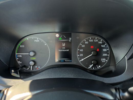 Toyota Yaris 1.5 Hybrid 115 Business - Euro 6 - 95 Pk - Navigatie - ParkeerCamera - AppleCarplay AndroidAuto ActivLease financial lease