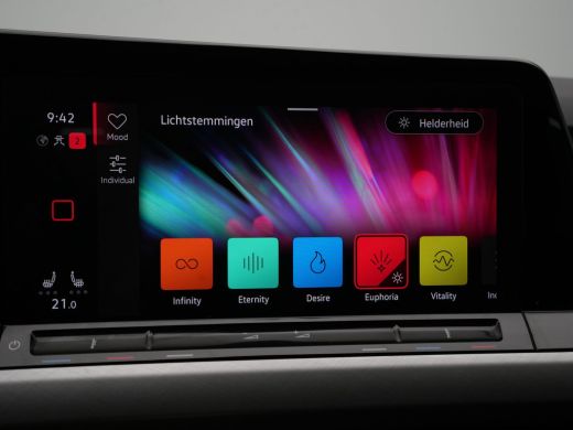 Volkswagen Golf 1.0 TSI Life Business Navigatie Stoel/stuurverwarming Parkassist Sideassist Pdc Acc 201 ActivLease financial lease