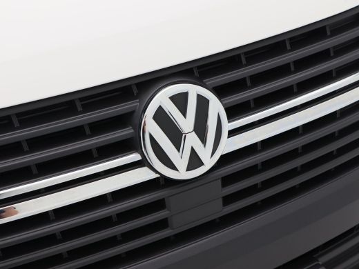 Volkswagen Transporter 2.0 TDi L2H3 28 Comfortline 110 Pk | Trekhaak | Cruise Control | Airco | Carplay | Navigatiesyste... ActivLease financial lease