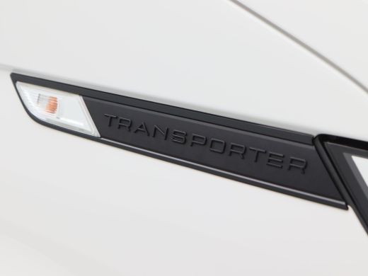 Volkswagen Transporter 2.0 TDi L2H3 28 Comfortline 110 Pk | Trekhaak | Cruise Control | Airco | Carplay | Navigatiesyste... ActivLease financial lease