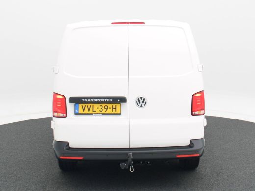 Volkswagen Transporter 2.0 TDi L2H3 28 Comfortline 110 Pk | Trekhaak | Cruise Control | Airco | Carplay | Navigatiesyste... ActivLease financial lease
