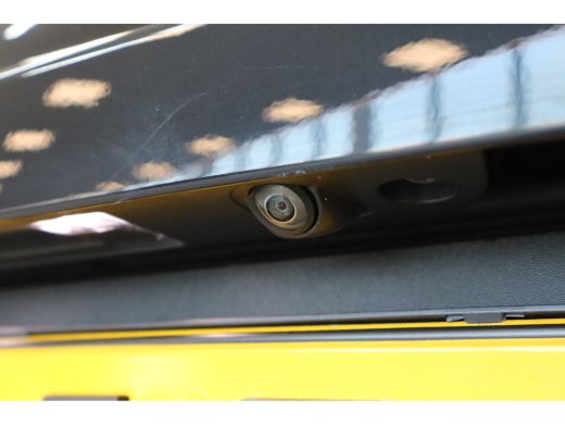 Volvo  XC40 T5 262PK Recharge R-Design | HK Audio | Blis | Power Seats | Trekhaak | Park Assist | Stoel en St... ActivLease financial lease