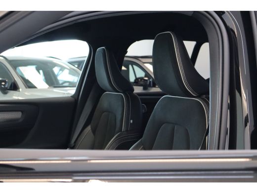 Volvo  XC40 T5 262PK Recharge R-Design | HK Audio | Blis | Power Seats | Trekhaak | Park Assist | Stoel en St... ActivLease financial lease