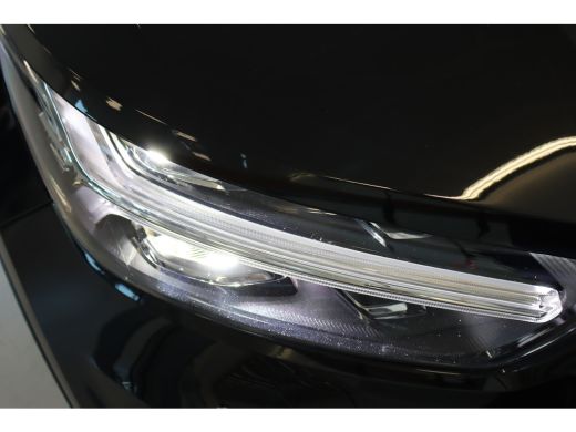 Volvo  XC40 T5 262PK Recharge R-Design | HK Audio | Blis | Power Seats | Trekhaak | Park Assist | Stoel en St... ActivLease financial lease