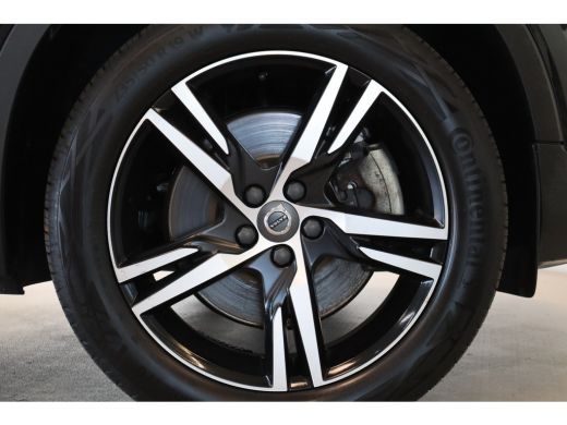 Volvo  XC40 T5 262PK Recharge R-Design | HK Audio | Blis | Power Seats | Trekhaak | Park Assist | Stoel en St... ActivLease financial lease