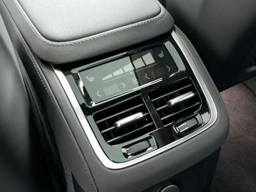 Volvo  XC90 T8 Recharge Ultra Dark | 22" | Luchtvering | Bowers & Wilkins | Nappa Leder | 360 Camera | Getint... ActivLease financial lease