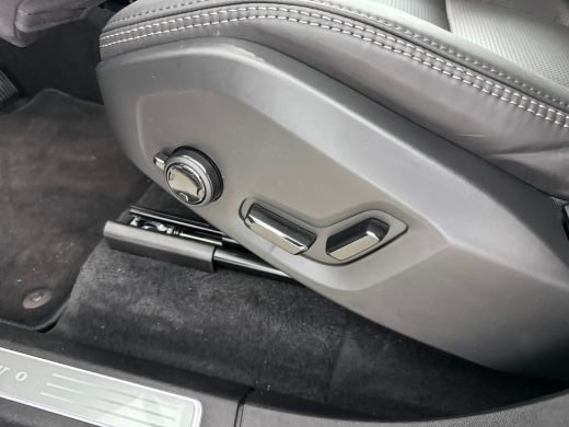 Volvo  XC90 T8 Recharge Ultra Dark | 22" | Luchtvering | Bowers & Wilkins | Nappa Leder | 360 Camera | Getint... ActivLease financial lease
