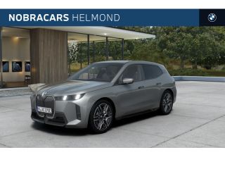 BMW iX xDrive60 M Sport / Panoramadak / Trekhaak / Soft-Close / Stoelventilatie / Adaptief onderstel / B...