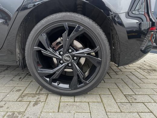 Audi A3 Sportback 30 TFSi 110 Pk Automaat Advanced edition | Panorama Dak | Carplay | Full LED | Cruise C... ActivLease financial lease