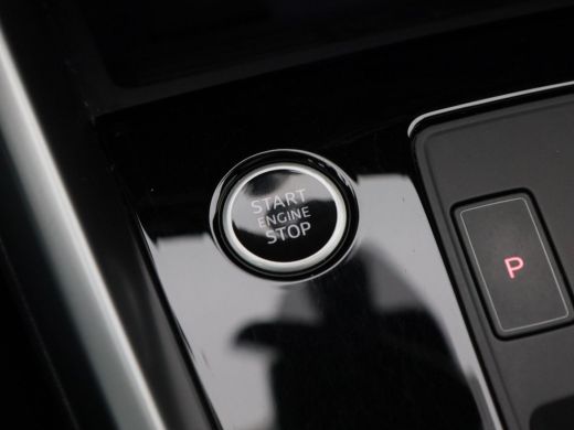 Audi A3 Sportback 30 TFSi 110 Pk Automaat Advanced edition | Panorama Dak | Carplay | Full LED | Cruise C... ActivLease financial lease