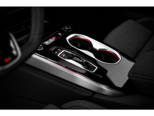 Audi A6 Avant S edition | Adaptive cruise control | Airconditioning 4-zones | Audi sound system ActivLease financial lease