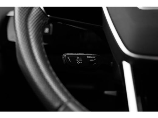 Audi e-tron 55 quattro S edition 95 kWh 408PK | Stoelverw. voor | Camera achter | Elek. stoelen + geheugen | ... ActivLease financial lease