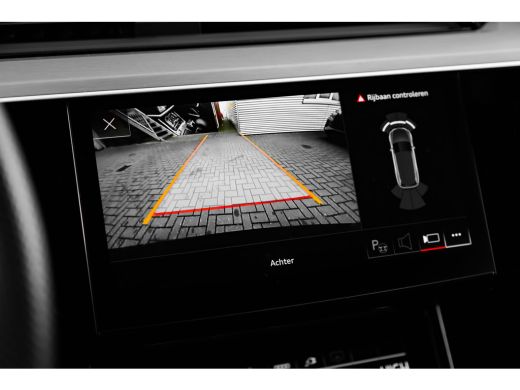 Audi e-tron 55 quattro S edition 95 kWh 408PK | Stoelverw. voor | Camera achter | Elek. stoelen + geheugen | ... ActivLease financial lease