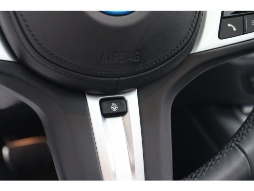 BMW 3 Serie Touring 330e High Executive M Sport Automaat / Panoramadak / Sportstoelen / Achteruitrijcamera / ... ActivLease financial lease