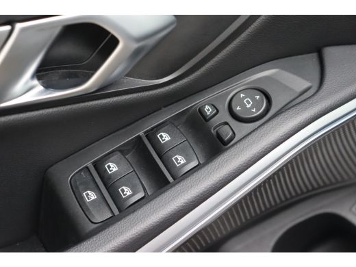 BMW 3 Serie Touring 330e High Executive M Sport Automaat / Panoramadak / Sportstoelen / Achteruitrijcamera / ... ActivLease financial lease