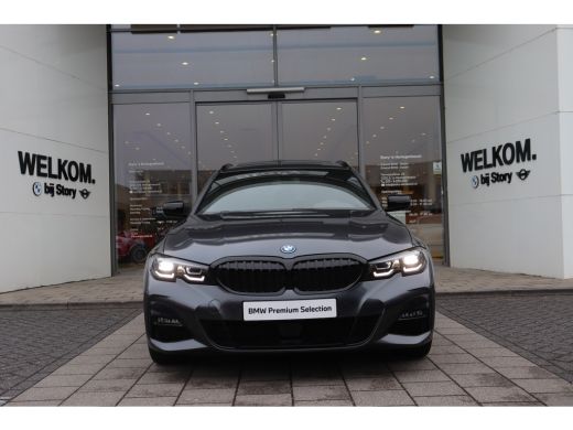 BMW 3 Serie Touring 330e High Executive M Sport Automaat / Panoramadak / Sportstoelen / Achteruitrijcamera / ... ActivLease financial lease