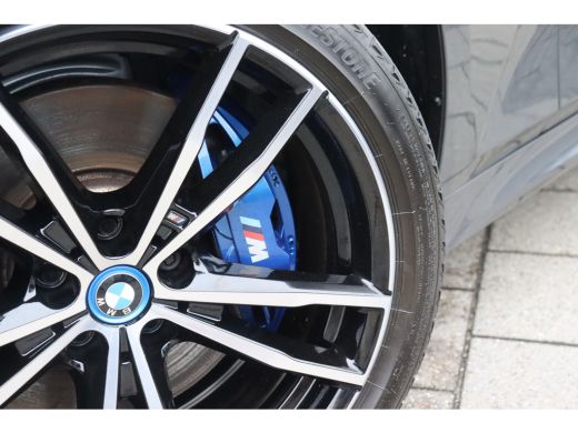 BMW 3 Serie Touring 330e High Executive M Sport Automaat / Panoramadak / Sportstoelen / Achteruitrijcamera / ... ActivLease financial lease