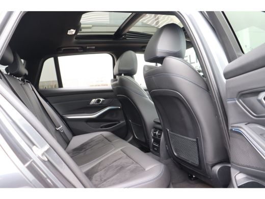 BMW 3 Serie Touring 330e High Executive M Sport Automaat / Panoramadak / Sportstoelen / Achteruitrijcamera / ... ActivLease financial lease