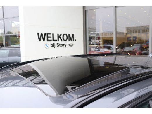 BMW 3 Serie Touring 330e High Executive M Sport Automaat / Panoramadak / Sportstoelen / Achteruitrijcamera / ... ActivLease financial lease