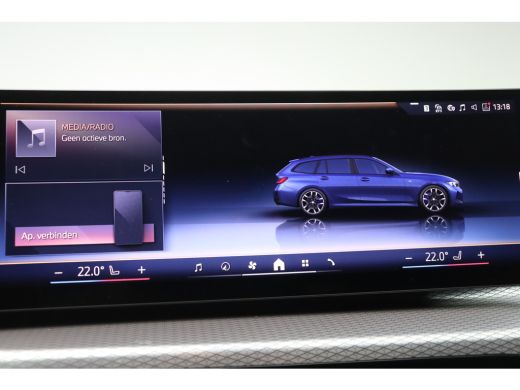 BMW 3 Serie Touring 330i xDrive High Executive M Sport Automaat / Panoramadak / Trekhaak / Sportstoelen / Ada... ActivLease financial lease