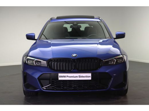 BMW 3 Serie Touring 330i xDrive High Executive M Sport Automaat / Panoramadak / Trekhaak / Sportstoelen / Ada... ActivLease financial lease