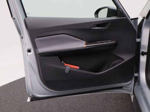 CUPRA Born Business 62 kWh 204 Pk Automaat | Navigatie | Adaptive Cruise | 18 Inch | Privacy Glass | Camera ... ActivLease financial lease