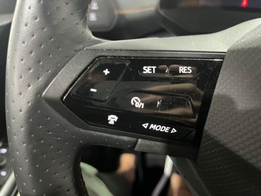 CUPRA Born Business 62 kWh 204 Pk Automaat | Navigatie | Adaptive Cruise | 18 Inch | Privacy Glass | Camera ... ActivLease financial lease
