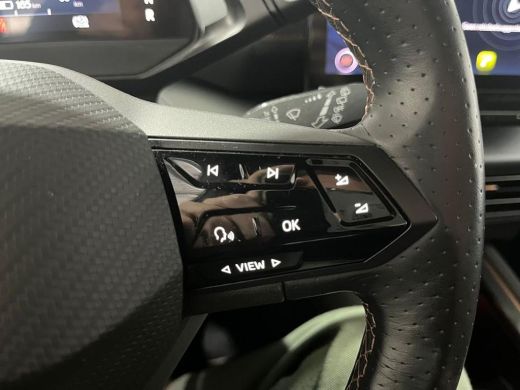 CUPRA Born Business 62 kWh 204 Pk Automaat | Navigatie | Adaptive Cruise | 18 Inch | Privacy Glass | Camera ... ActivLease financial lease