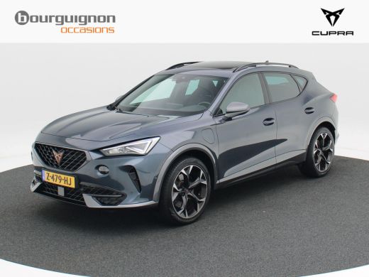 CUPRA Formentor 1.4 e-Hybrid 245 Pk Automaat VZ Performance | Panoramadak | Trekhaak | Adaptive Cruise | Elektris... CUPRA Formentor 1.4 e-Hybrid 245 Pk Automaat VZ Performance | Panoramadak | Trekhaak | Adaptive Cruise | Elektris...