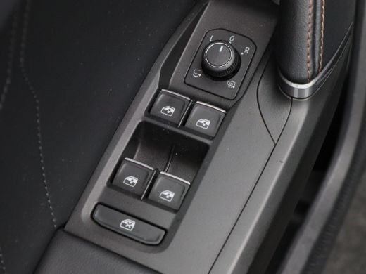 CUPRA Formentor 1.4 e-Hybrid 245 Pk Automaat VZ Performance | Panoramadak | Trekhaak | Adaptive Cruise | Elektris... ActivLease financial lease