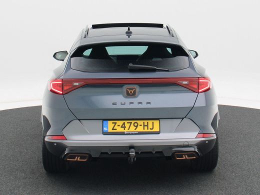 CUPRA Formentor 1.4 e-Hybrid 245 Pk Automaat VZ Performance | Panoramadak | Trekhaak | Adaptive Cruise | Elektris... ActivLease financial lease