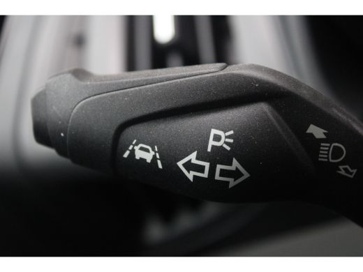 Ford Transit Connect 1.5 EcoBlue L2 Limited | Xenon | Adaptive Cruise | BLIS . ActivLease financial lease