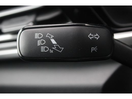 Ford Transit Connect 2.0 EcoBlue L2 Limited | TREKHAAK | AGR-STOEL | CAMERA ActivLease financial lease