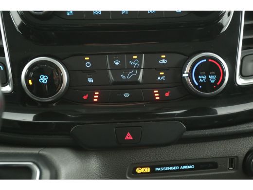 Ford Transit Custom 280 2.0 TDCI 170PK L1H1 | Automaat | Airco | Cruise | 3-Zits | Trekhaak | Carplay | Camera ActivLease financial lease