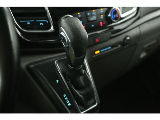 Ford Transit Custom 280 2.0 TDCI 170PK L1H1 | Automaat | Airco | Cruise | 3-Zits | Trekhaak | Carplay | Camera ActivLease financial lease