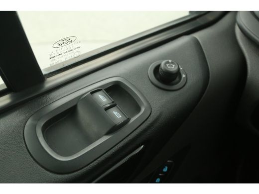 Ford Transit Custom 280 2.0 TDCI 170PK L1H1 | Automaat | Airco | Cruise | 3-Zits | Trekhaak | Carplay | Camera ActivLease financial lease